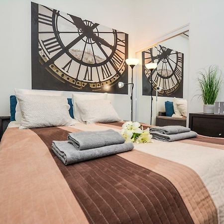 Timeless Apartment With Free Private Parking Budapeste Exterior foto