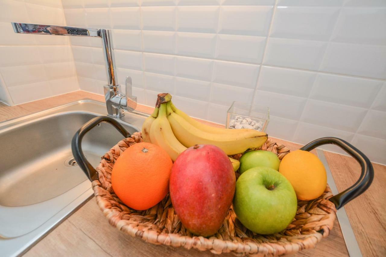 Timeless Apartment With Free Private Parking Budapeste Exterior foto