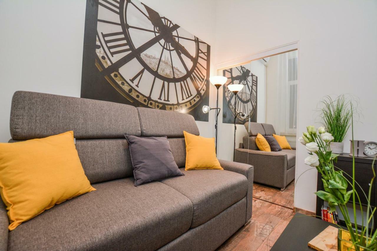 Timeless Apartment With Free Private Parking Budapeste Exterior foto
