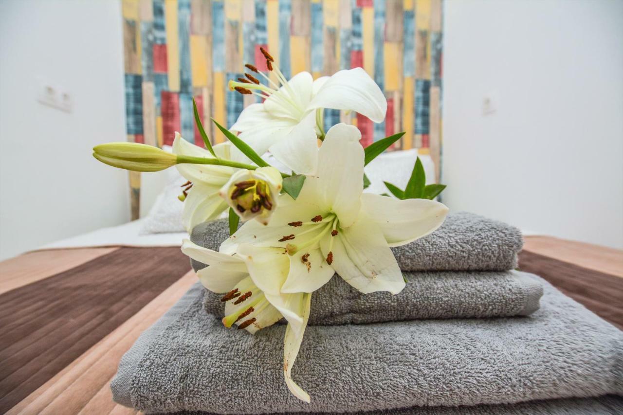 Timeless Apartment With Free Private Parking Budapeste Exterior foto